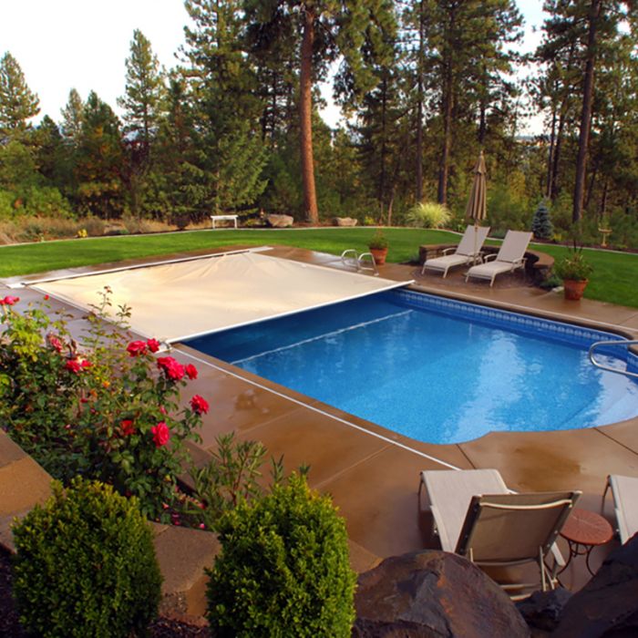 6 strumenti per la sicurezza in piscina - Blog Piscine